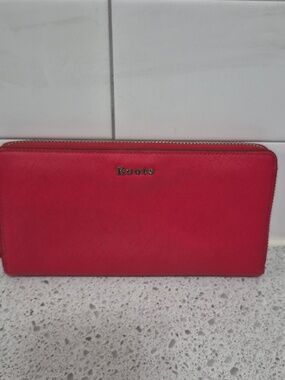 Roots Red Pebbled  Zip-Around Wallet